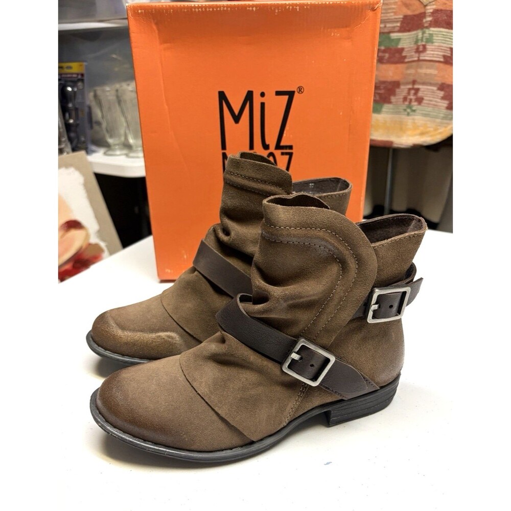 Miz Mooz Domenique Ankle Boot Dble Buckle Straps Size 6.5-7 in Taupe Suede NIB